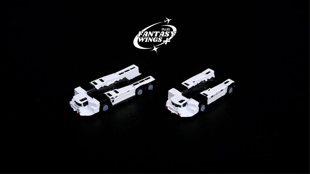 Fantasywings+ 1/400 Push Back Truck AST-1 + AST-1 6x6 ( 2-cars Set )