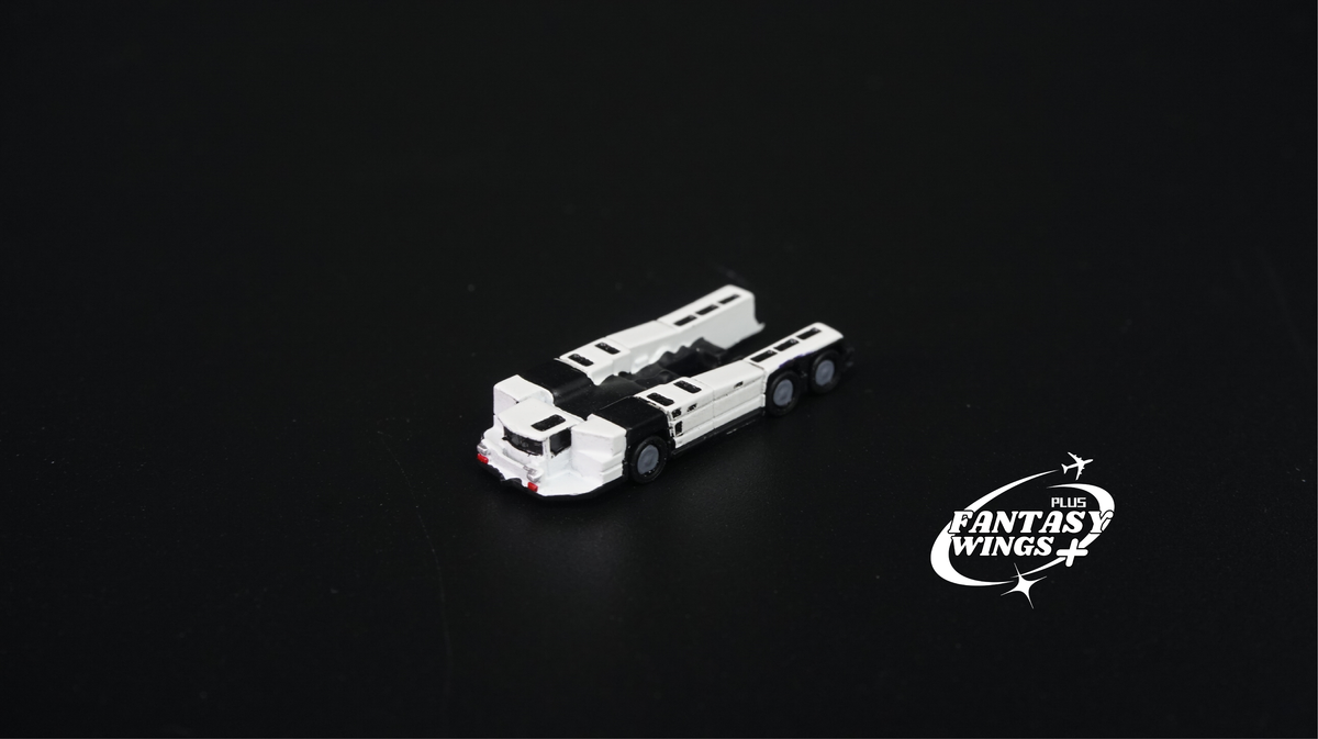 Fantasywings+ 1/400 Push Back Truck AST-1 6x6